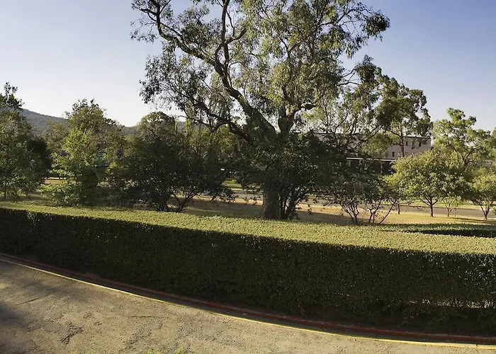 University House - Anu Canberra